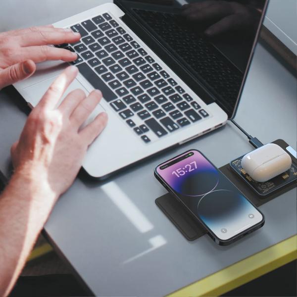 Беспроводная зарядная станция Deppa 2в1 Crystal MagSafe Fold Travel QI складная (23154) Black, черный